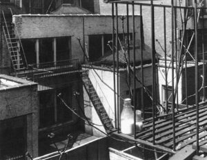Edward Jean Steichen, Milk Bottles on a Fire Escape, 1915