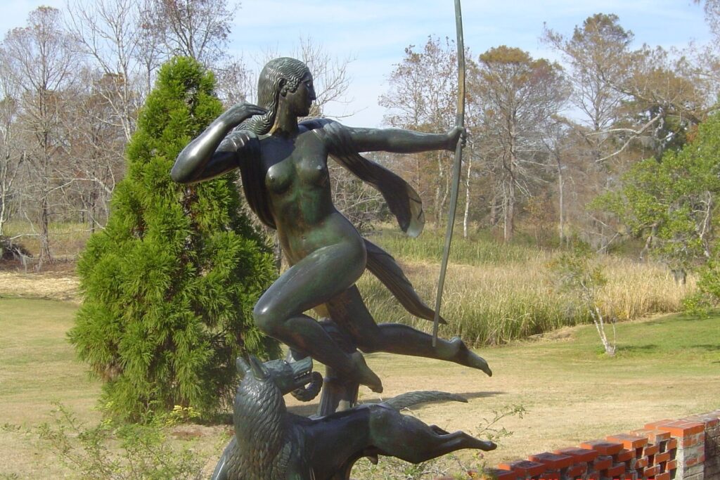 Paul Manship, Diana, 1924 Gilt bronze, 87 × 45 × 23.5 in Brookgreen Gardens, Murrells Inlet, South Carolina